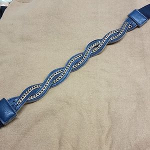 Stretchy belt